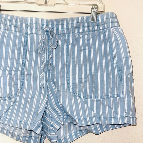 Calvin Klein Blue & White Striped High Rise Pull-on Fabric Shorts 6 Women’s - Picture 4 of 12